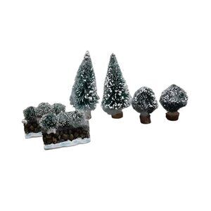 Vintage Christmas Village Accessories Ceramic Fence Hedge Evergreens 6 Pc Lot